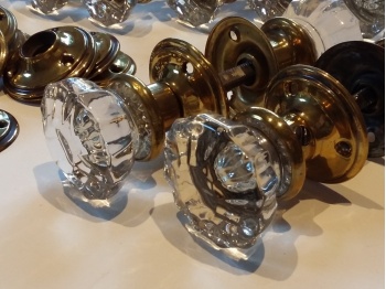 gk_11_glass_door_knobs_4_1186859008