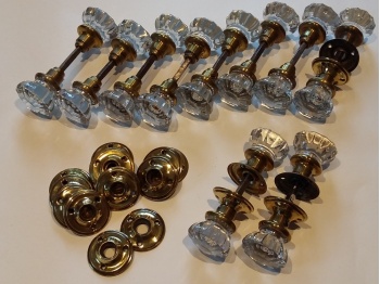 gk_11_glass_door_knobs_6_1595263217